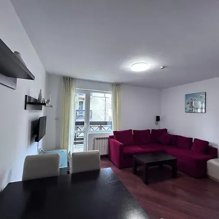 Two Bed Flat With Shared Indoor Swimming Pool Apartamento Bansko
